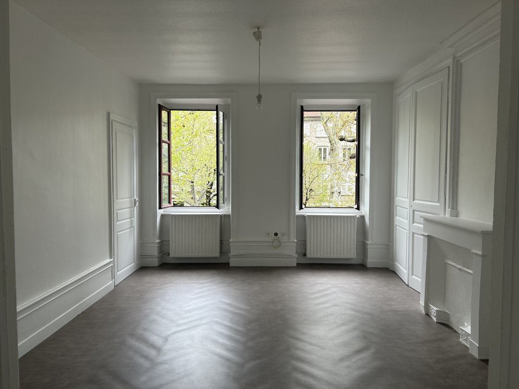 LOCATION - Appartement - MONTBRISON (42600) - 298 €