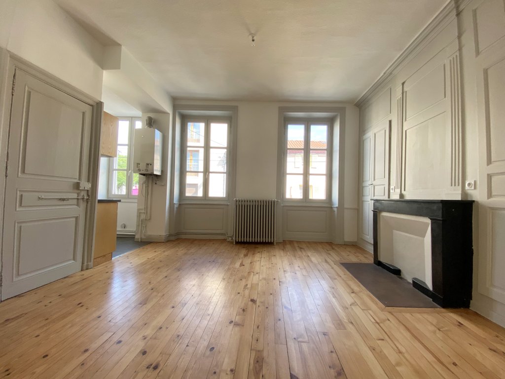 LOCATION - Appartement - MONTBRISON (42600) - 425 €