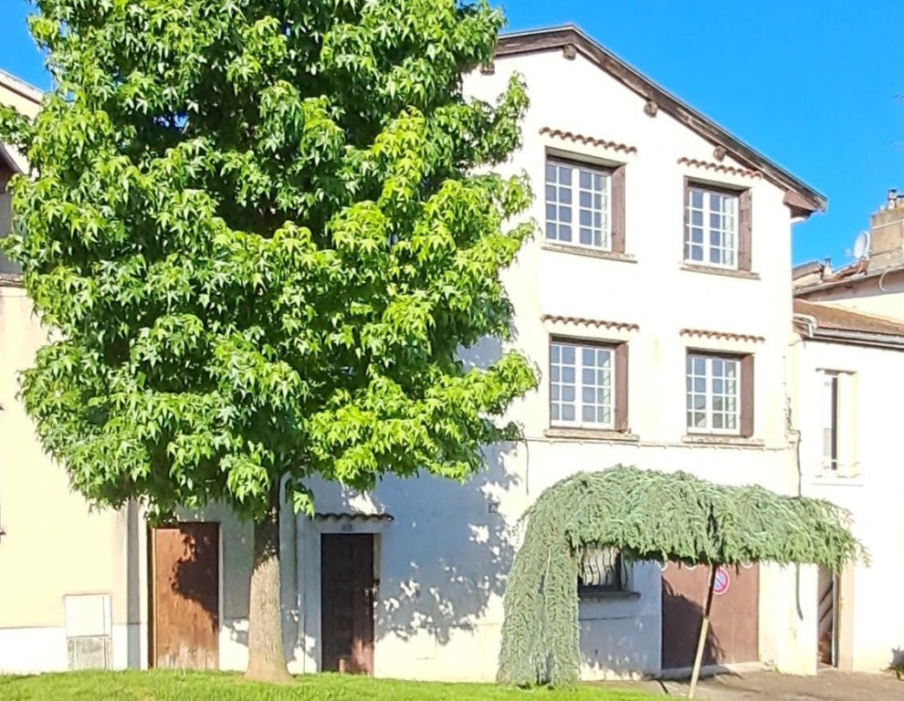 LOCATION - Maison/villa - CHAZELLES SUR LYON (42140) - 795 €
