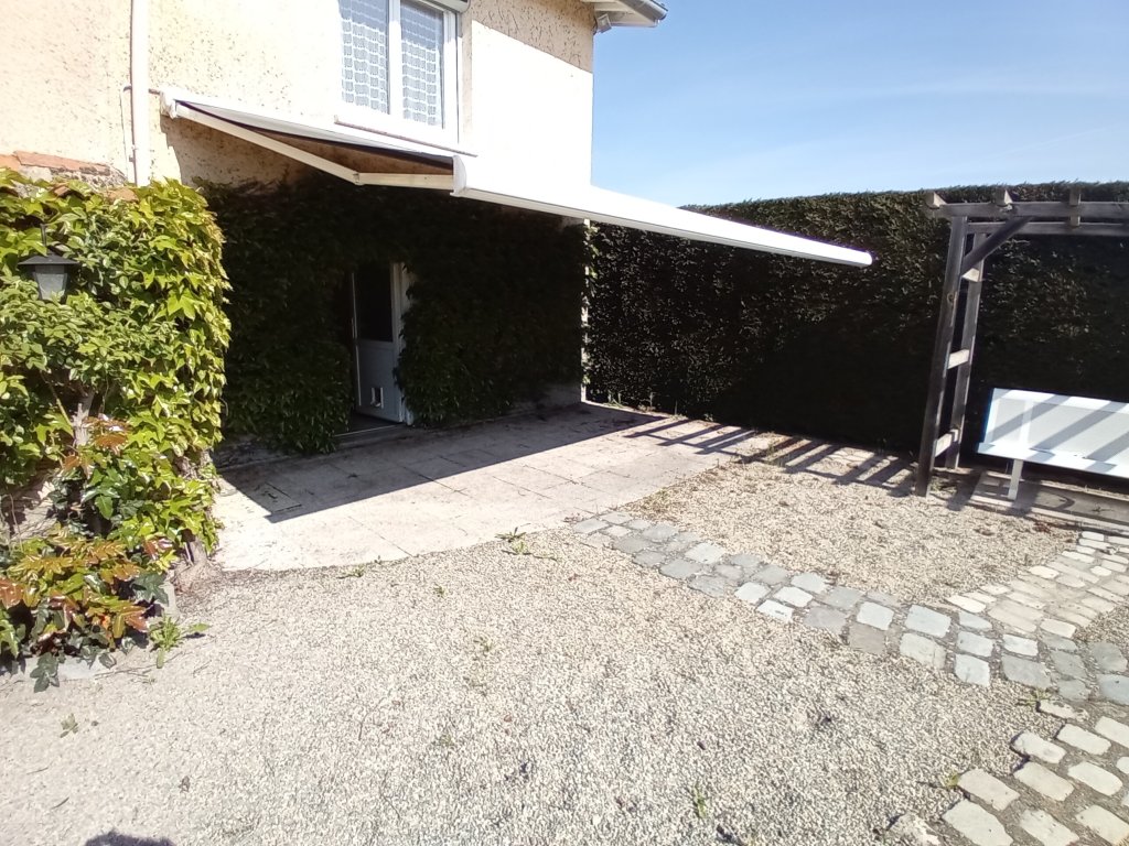 LOCATION - Maison/villa - MONTVERDUN (42130) - 800 €