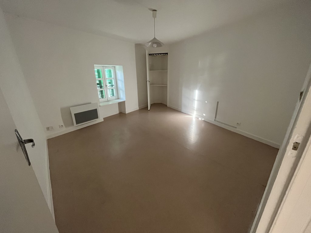 LOCATION - Appartement - SAVIGNEUX (42600) - 480 €