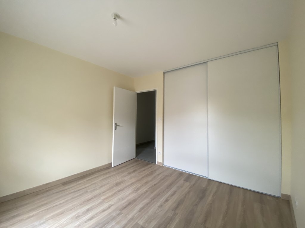 LOCATION - Appartement - MONTBRISON (42600) - 826 €