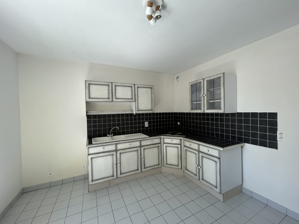 LOCATION - Appartement - MONTBRISON (42600) - 385 €