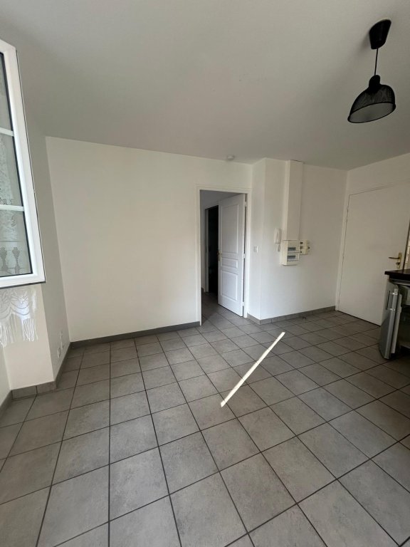 LOCATION - Appartement - NOIRETABLE (42440) - 328 €
