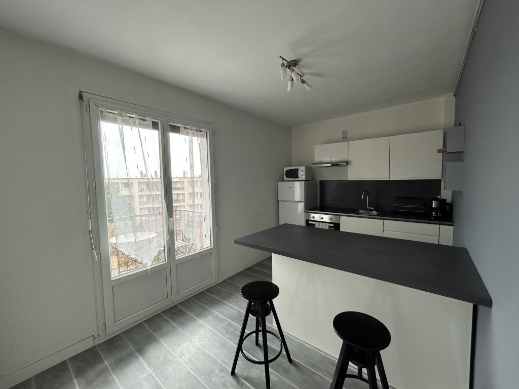 LOCATION - Appartement - MONTBRISON (42600) - 590 €