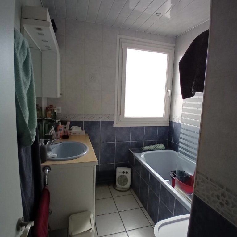 LOCATION - Appartement - MONTBRISON (42600) - 675 €