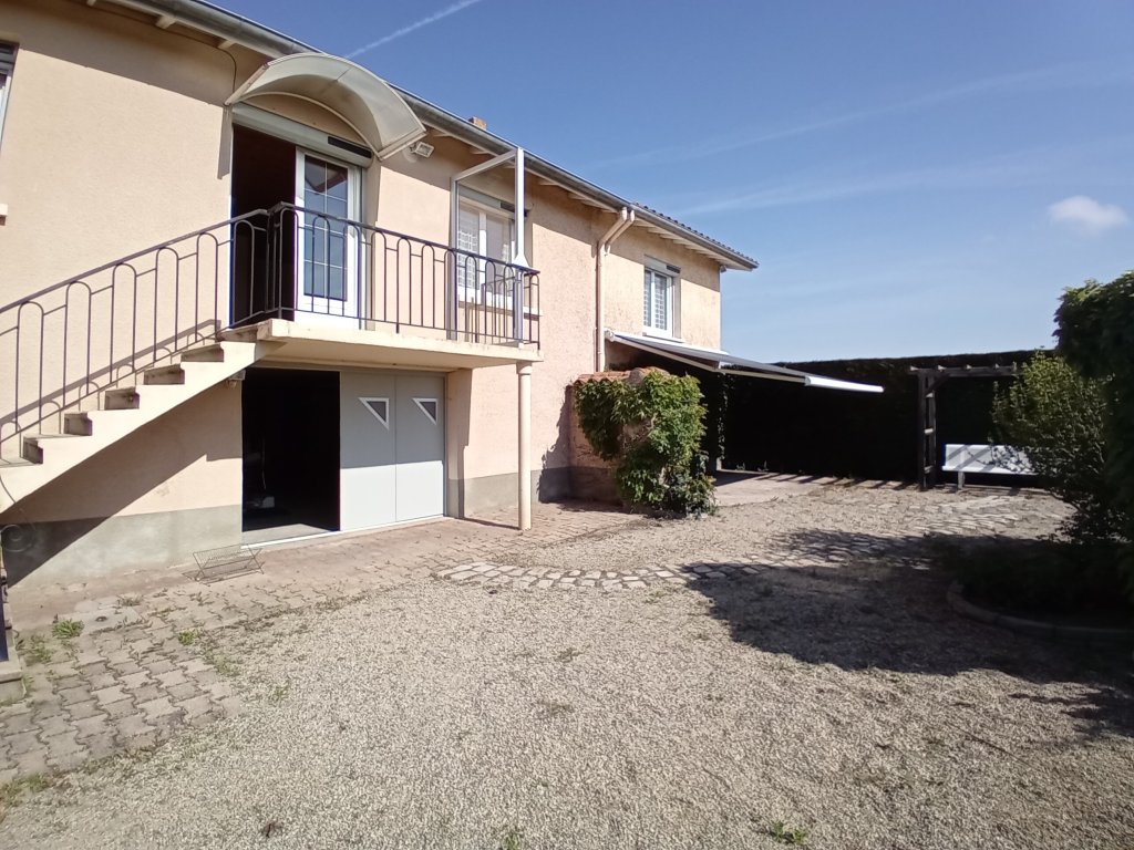 LOCATION - Maison/villa - MONTVERDUN (42130) - 800 €