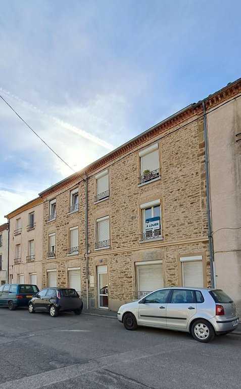 LOCATION - Appartement - CHAZELLES SUR LYON (42140) - 360 €