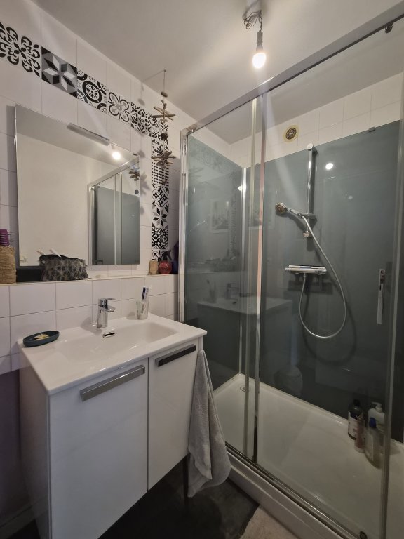 LOCATION - Appartement - CHAZELLES SUR LYON (42140) - 520 €