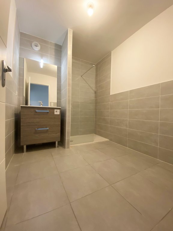 LOCATION - Appartement - MONTBRISON (42600) - 826 €