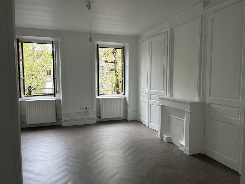 LOCATION - Appartement - MONTBRISON (42600) - 298 €