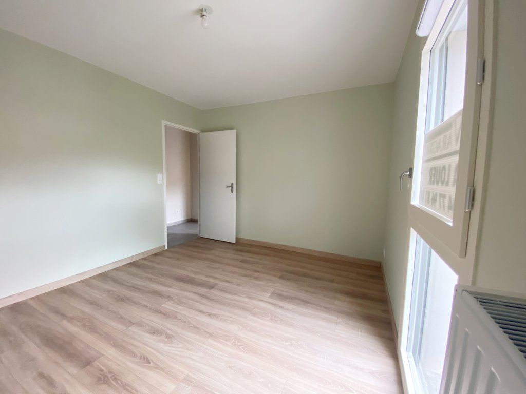 LOCATION - Appartement - MONTBRISON (42600) - 826 €