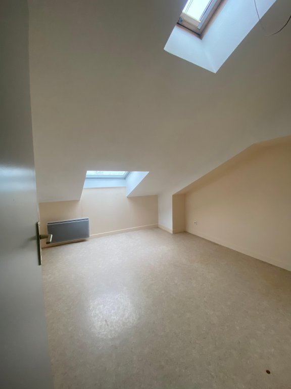 LOCATION - Appartement - FEURS (42110) - 399 €