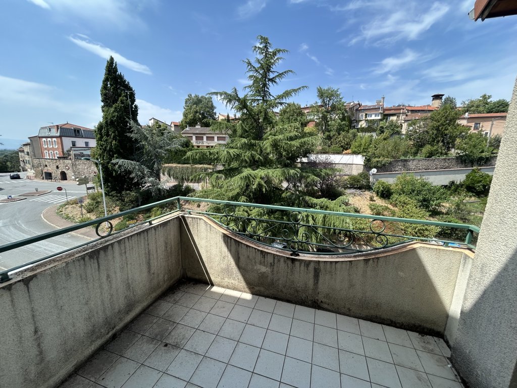 LOCATION - Appartement - ST GALMIER (42330) - 800 €