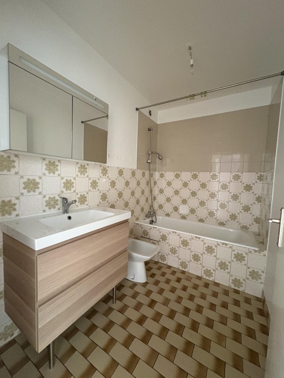 LOCATION - Appartement - FEURS (42110) - 795 €