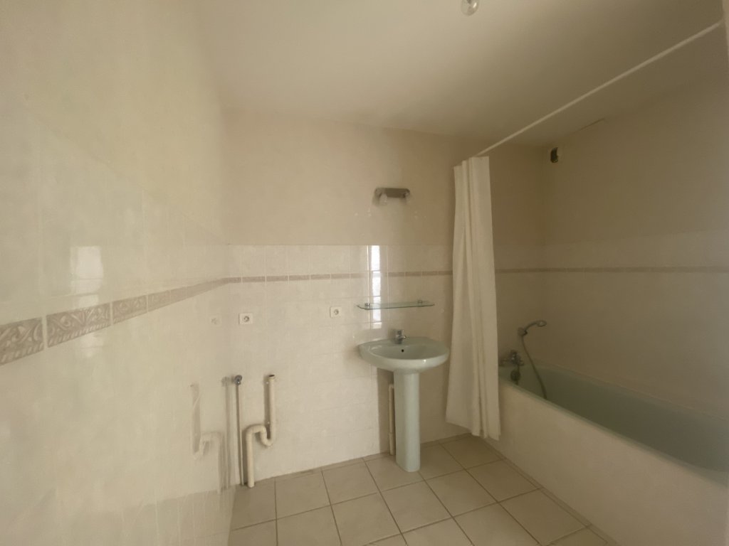 LOCATION - Appartement - MONTBRISON (42600) - 610 €