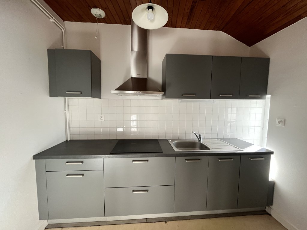 LOCATION - Appartement - SAVIGNEUX (42600) - 480 €