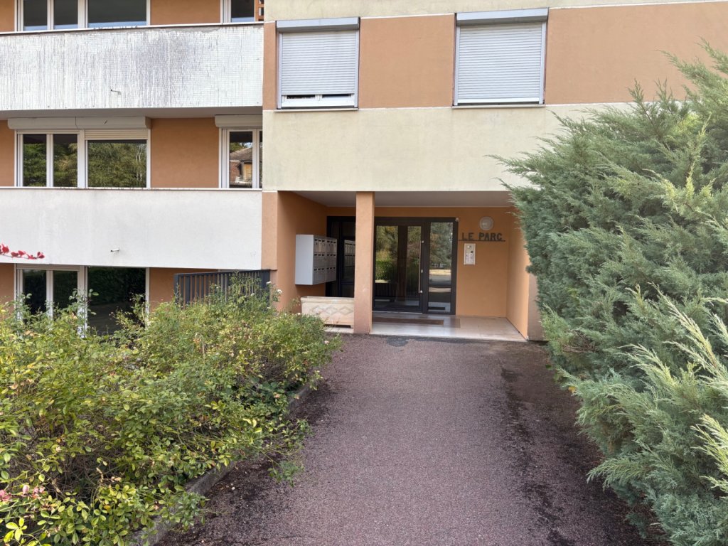 VENTE - Appartement - FEURS (42110) - 129000 €