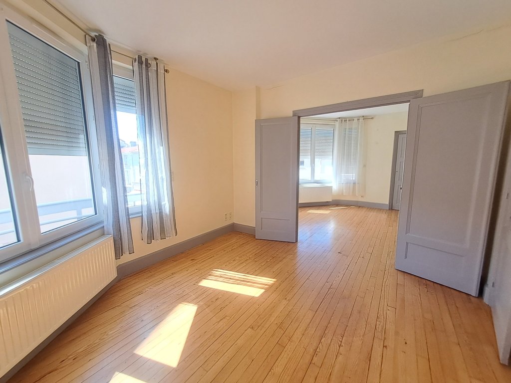 LOCATION - Appartement - CHAZELLES SUR LYON (42140) - 560 €