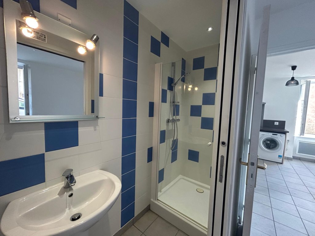 LOCATION - Appartement - NOIRETABLE (42440) - 328 €